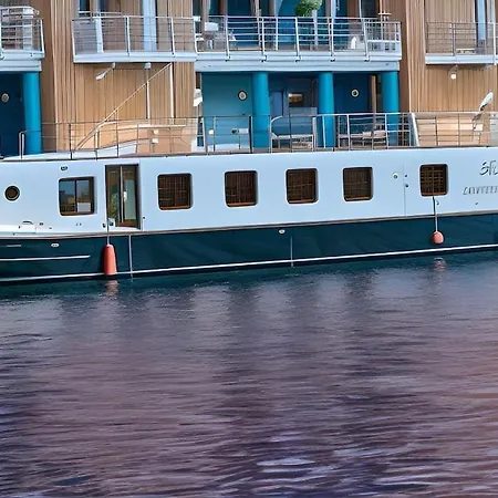 Pit Stop Botel York
